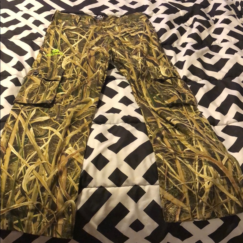 Mossy Oak Cargo Camo pants